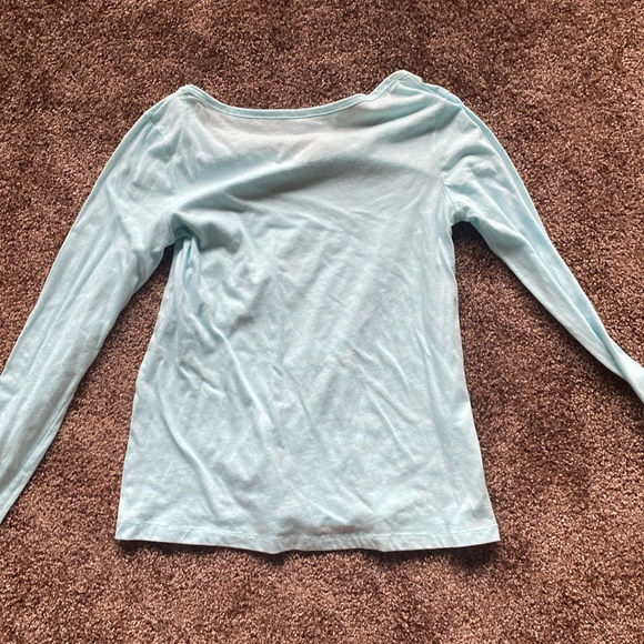 Color does not match my complexion. - Picture 2 of 2